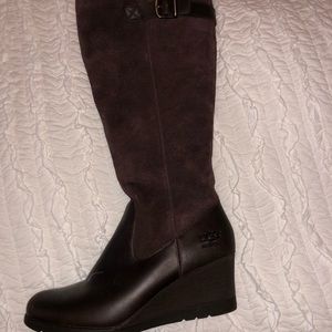 Talll UGG wedge boots